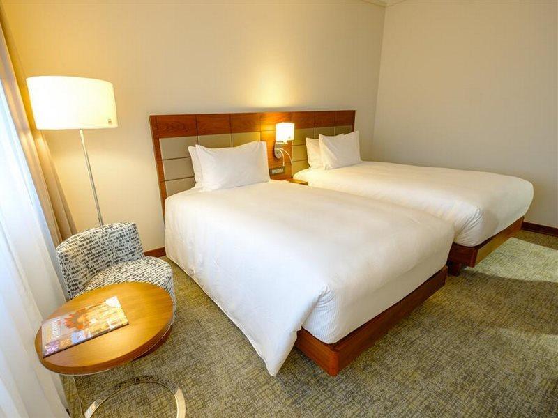 Hilton Garden Inn Мбабане Екстериор снимка