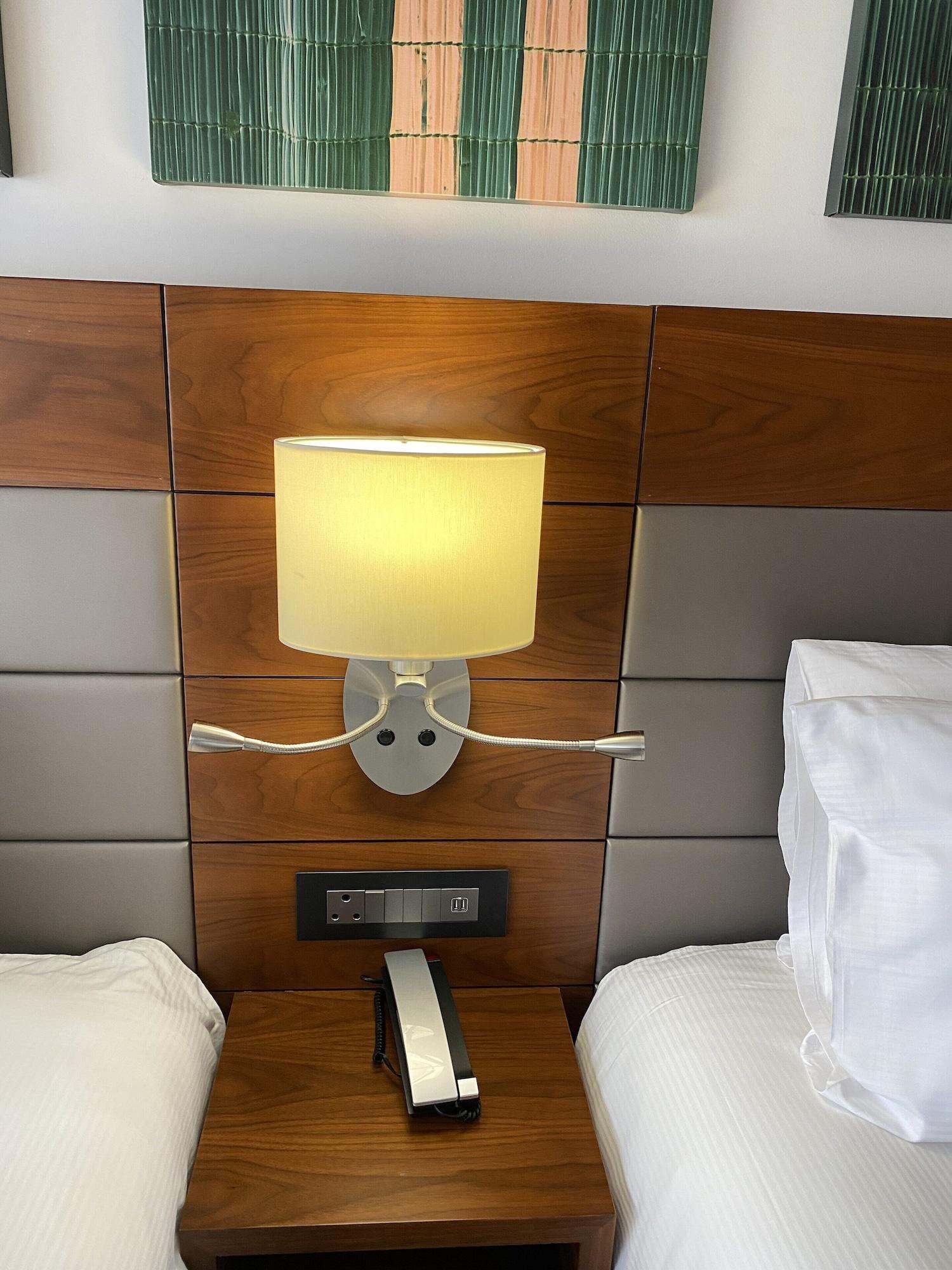 Hilton Garden Inn Мбабане Екстериор снимка