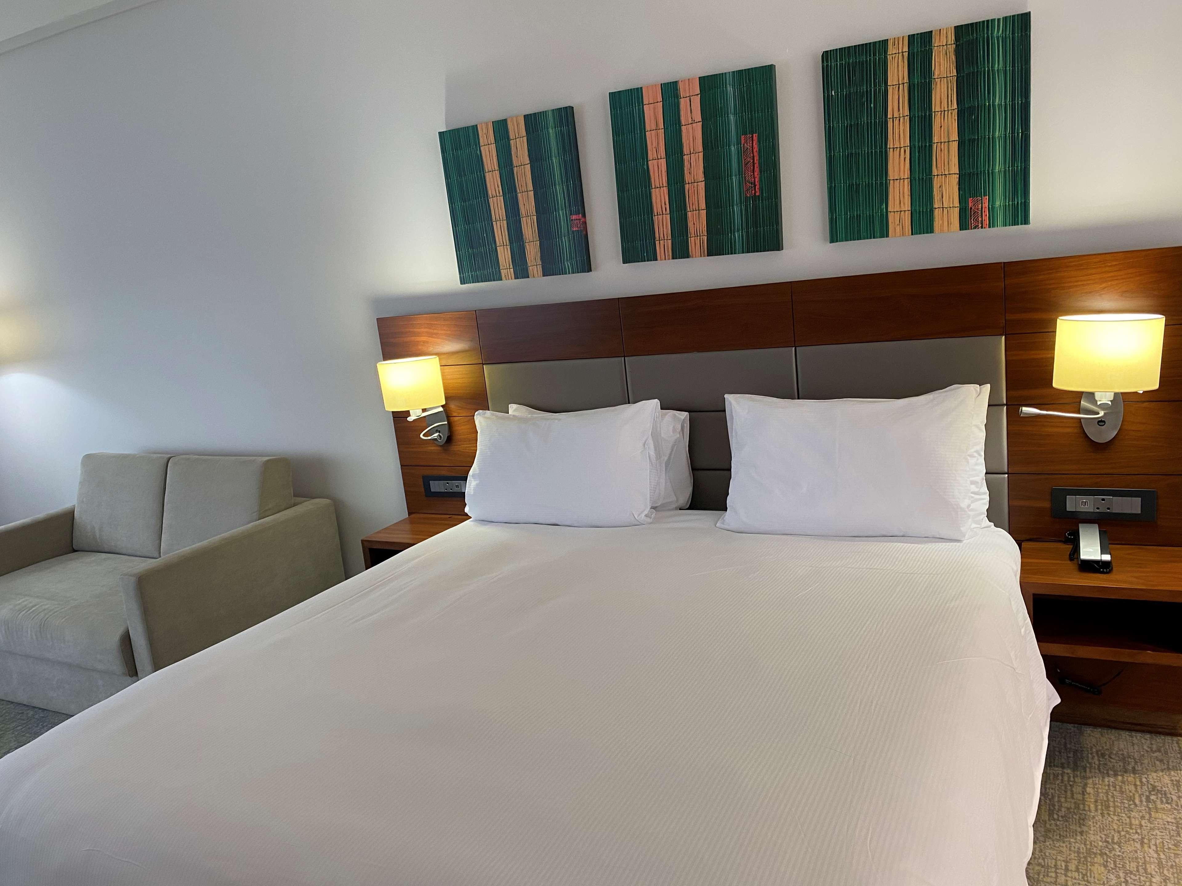 Hilton Garden Inn Мбабане Екстериор снимка