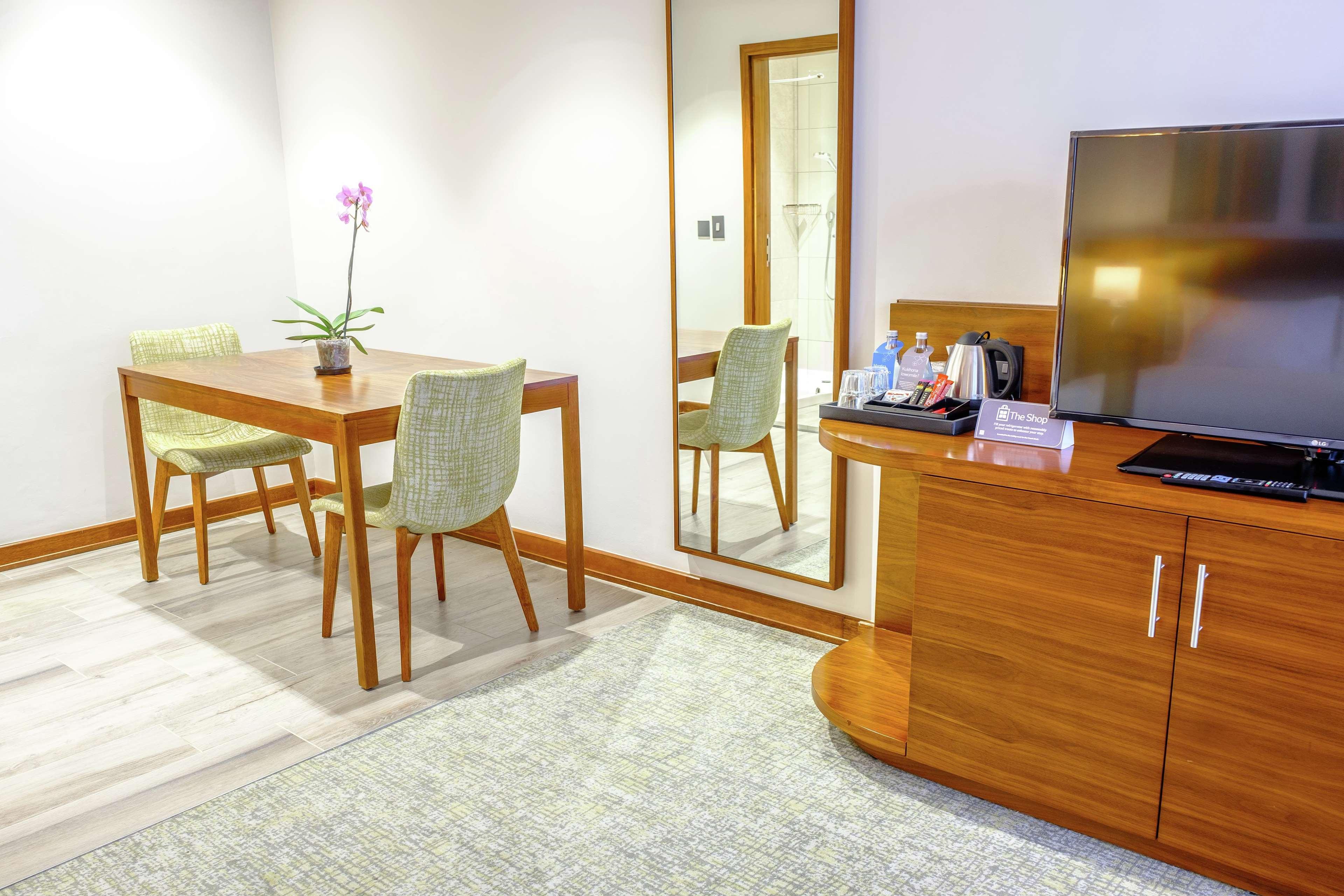 Hilton Garden Inn Мбабане Екстериор снимка