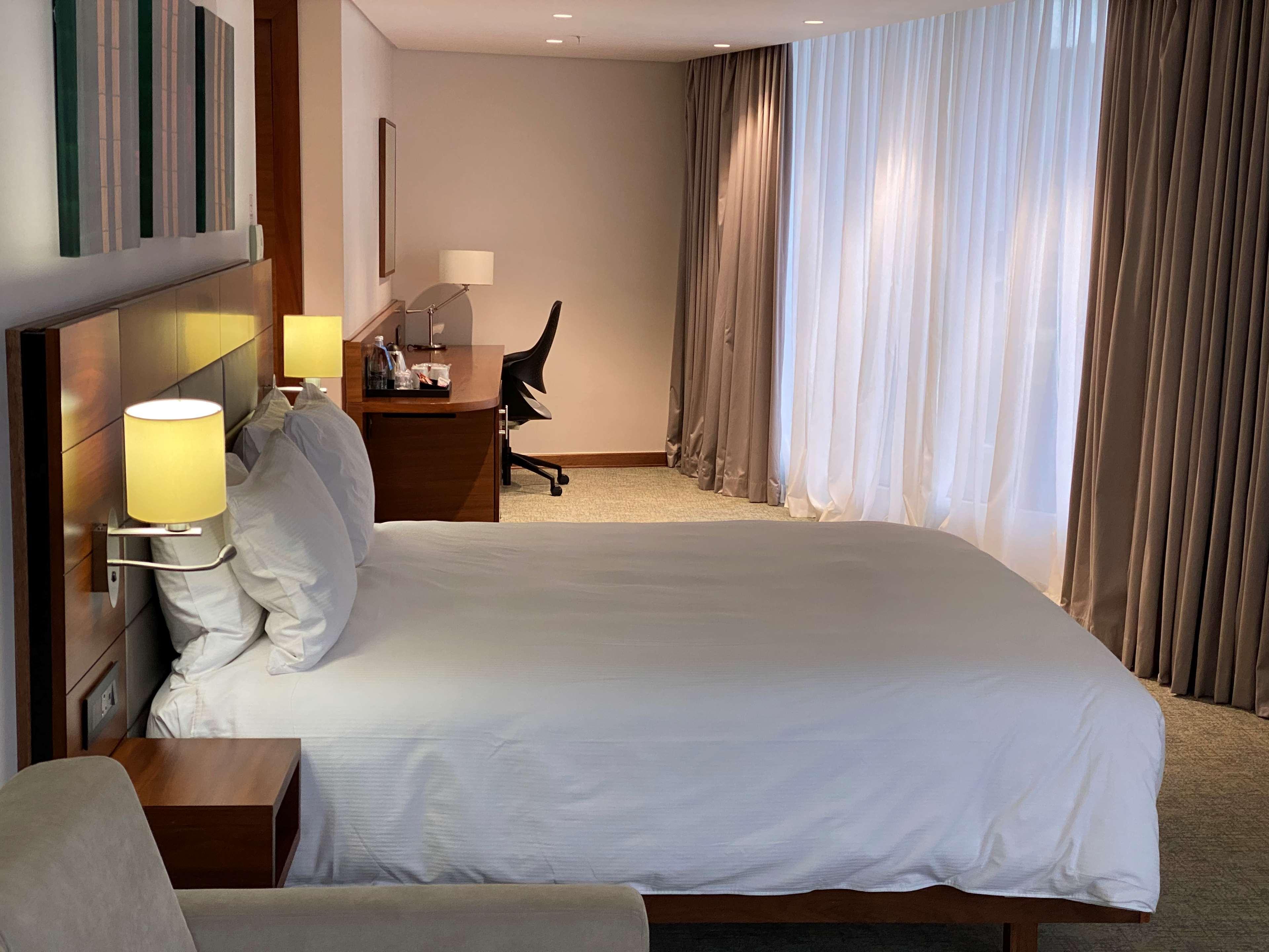 Hilton Garden Inn Мбабане Екстериор снимка