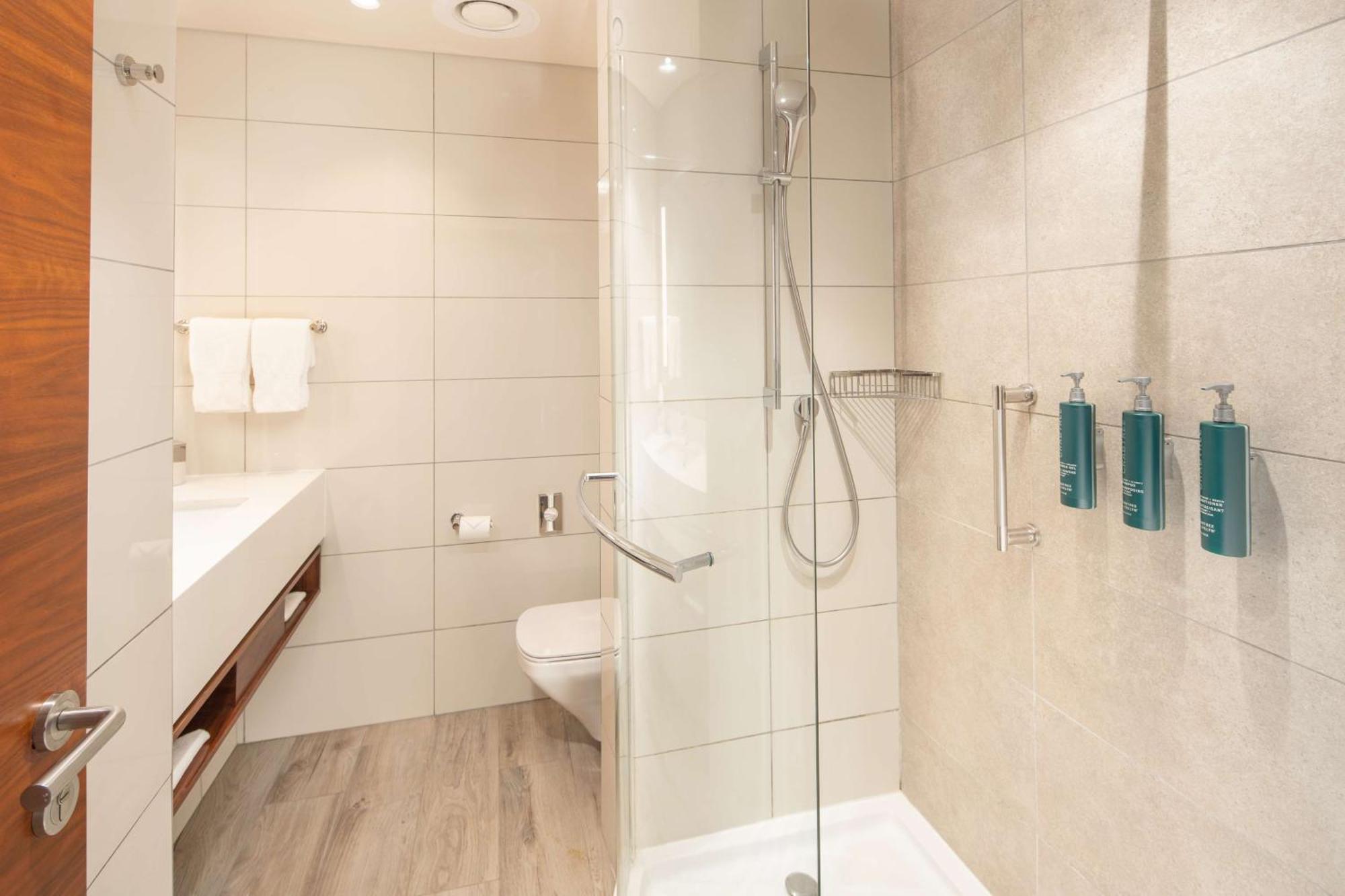Hilton Garden Inn Мбабане Екстериор снимка