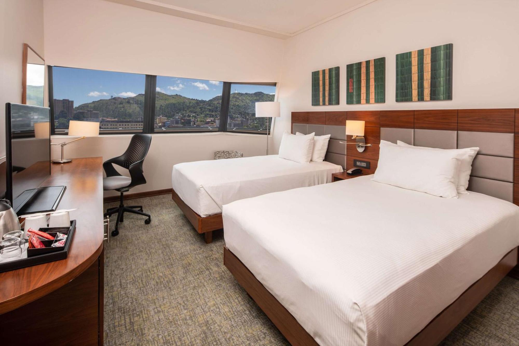 Hilton Garden Inn Мбабане Екстериор снимка